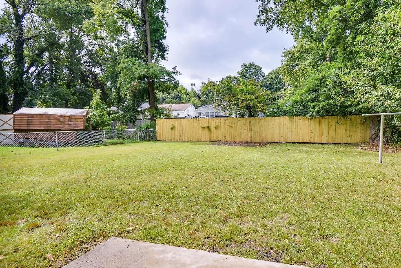 Hampton Vacation Rental Central Location, Patio Holiday home
