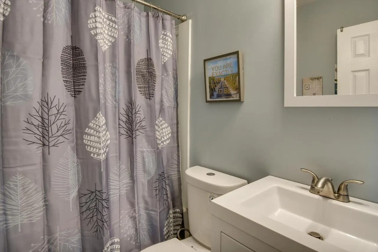 Holiday home Hampton Vacation Rental Central Location, Patio