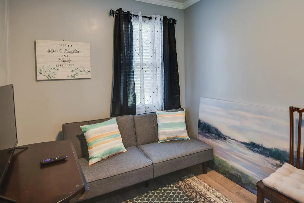 Hampton Vacation Rental Central Location, Patio United States