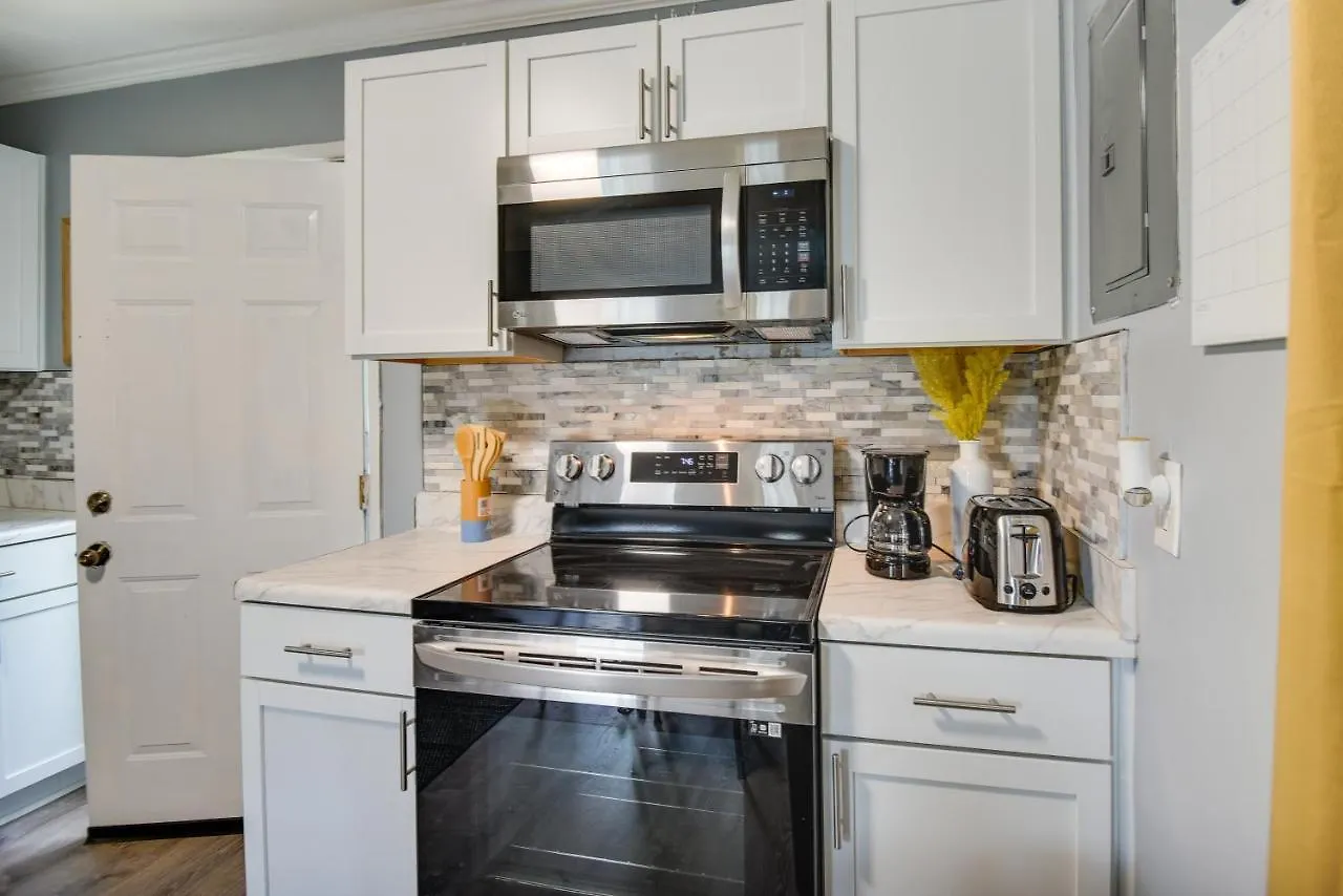 Hampton Vacation Rental Central Location, Patio 0*,  United States