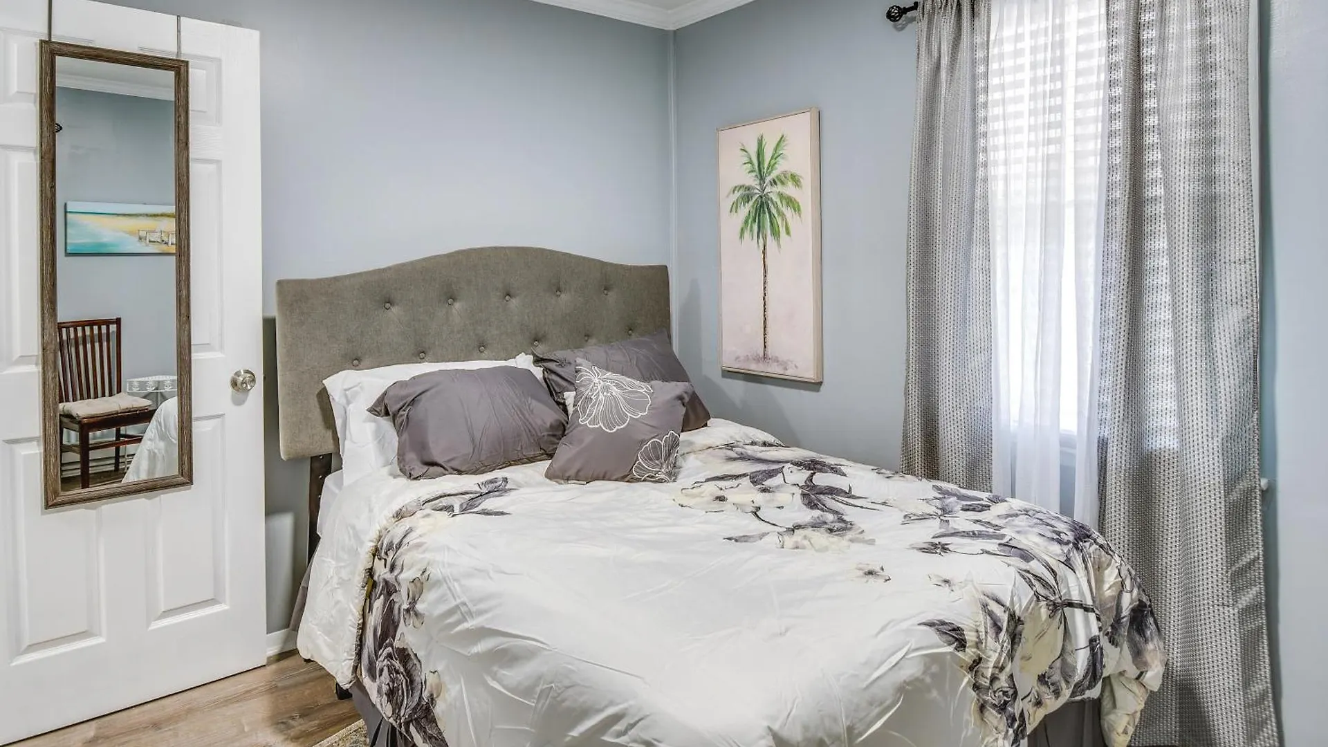 Holiday home Hampton Vacation Rental Central Location, Patio